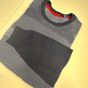 English laundry.‎ Men’s long sleeve pull over sweater. Size medium.